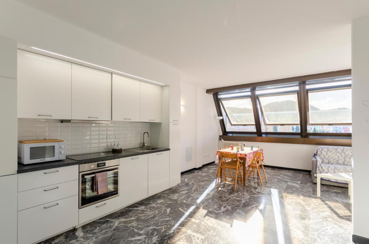 Joivy Spacious Apt For 6, Near Train Station And Beach Sestri Levante Exterior photo