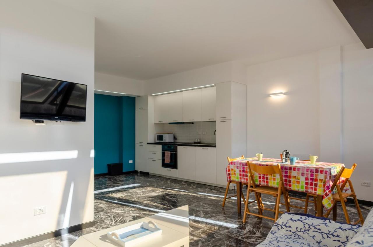 Joivy Spacious Apt For 6, Near Train Station And Beach Sestri Levante Exterior photo